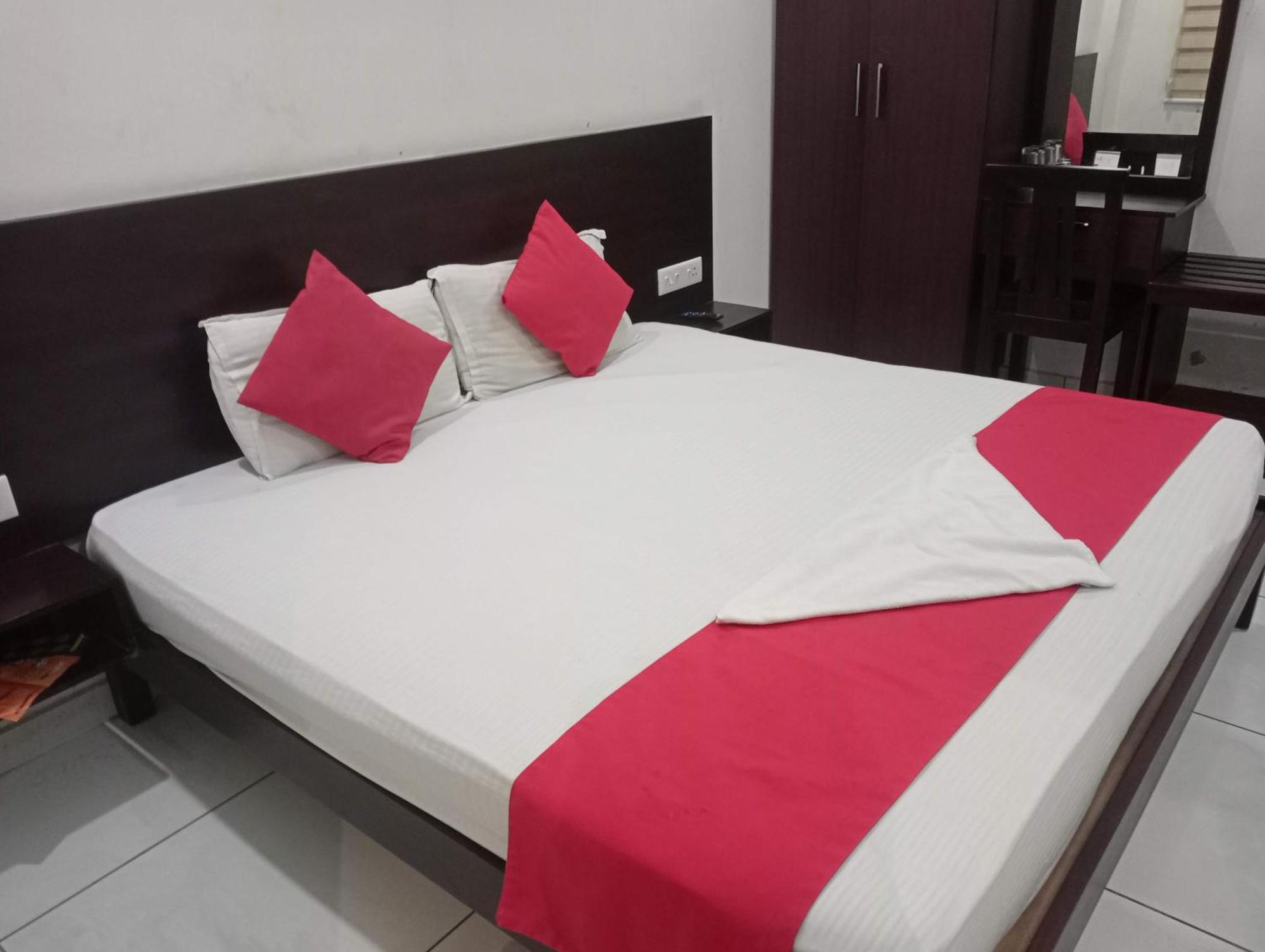 Grace Tourist Home Kochi Luaran gambar